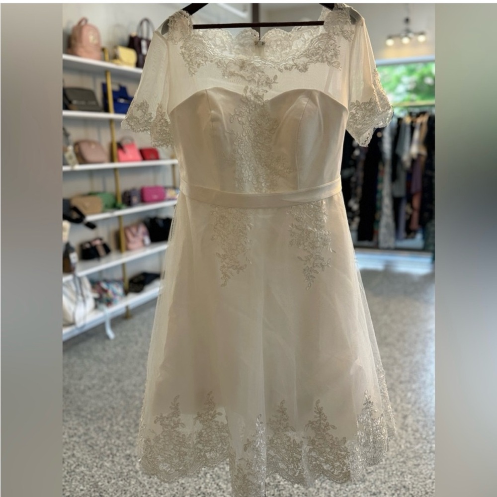 Unique Vintage White A-line Dress with Flutter Sleeves and Sweetheart Neckline